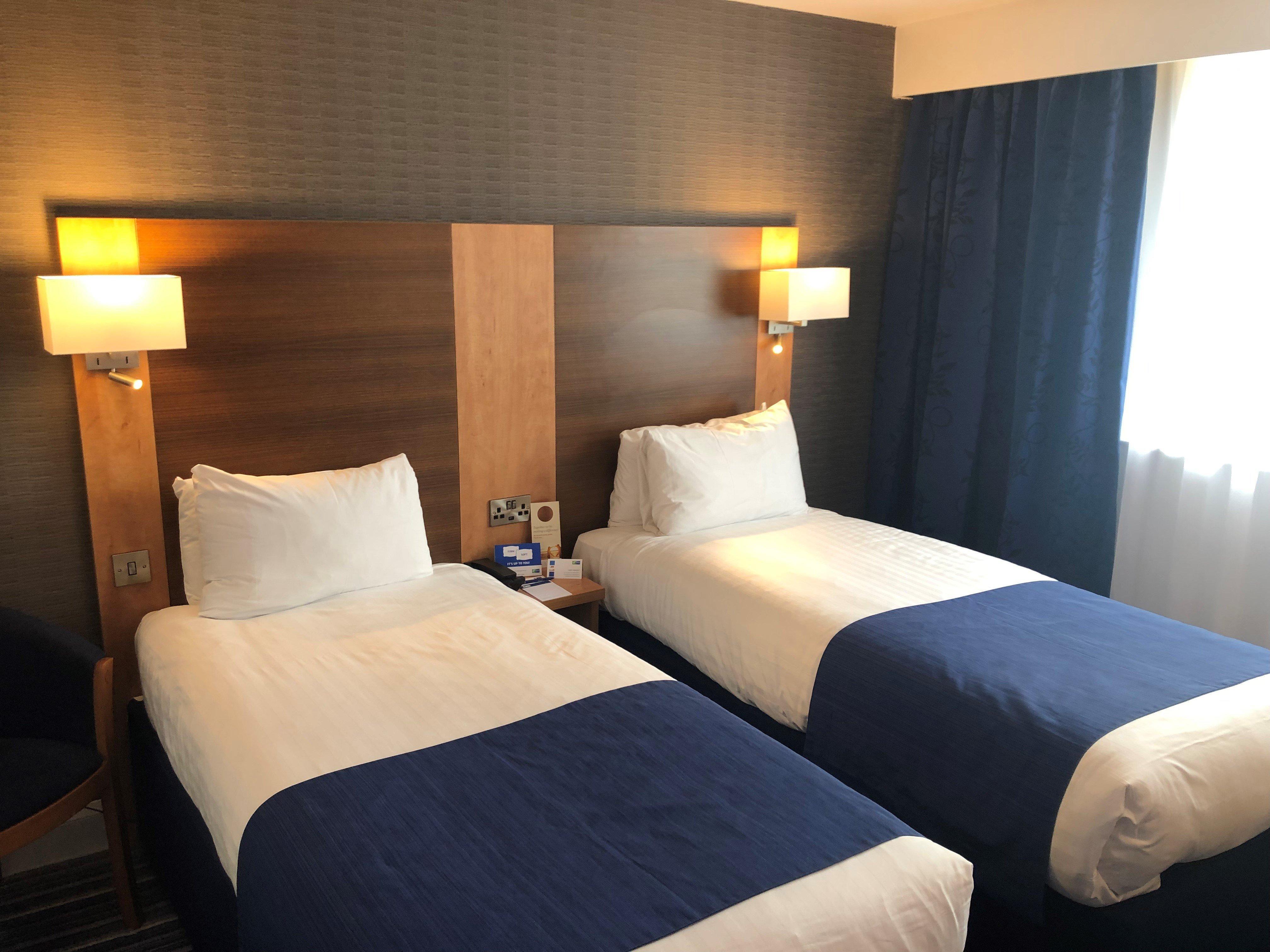 Holiday Inn Express Nuneaton By Ihg Exterior foto