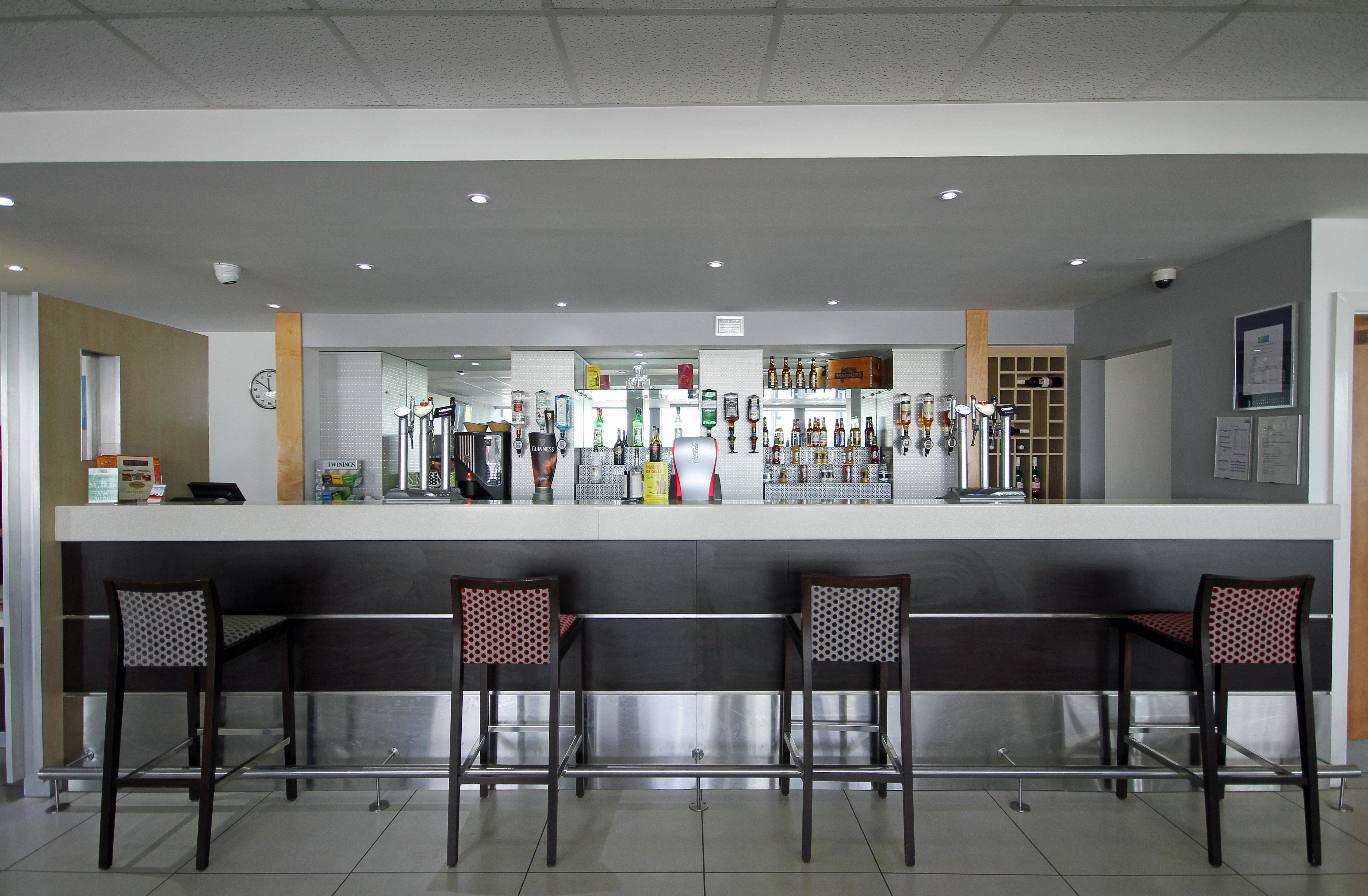 Holiday Inn Express Nuneaton By Ihg Exterior foto